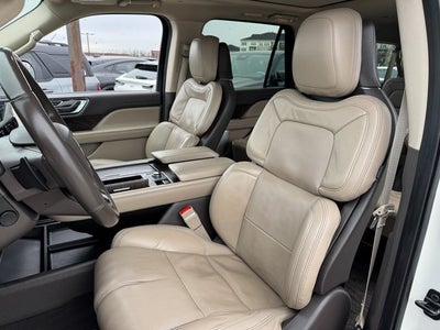 2022 Lincoln Navigator L Reserve | 2nd Row Capt. Chair w/ Massage | 4WD