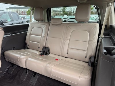 2022 Lincoln Navigator L Reserve | 2nd Row Capt. Chair w/ Massage | 4WD