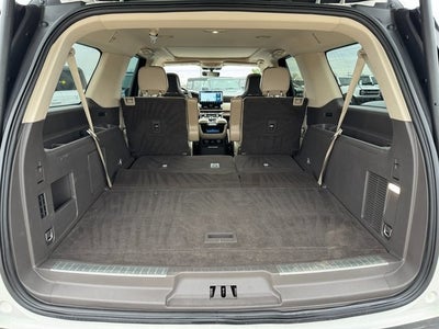 2022 Lincoln Navigator L Reserve | 2nd Row Capt. Chair w/ Massage | 4WD