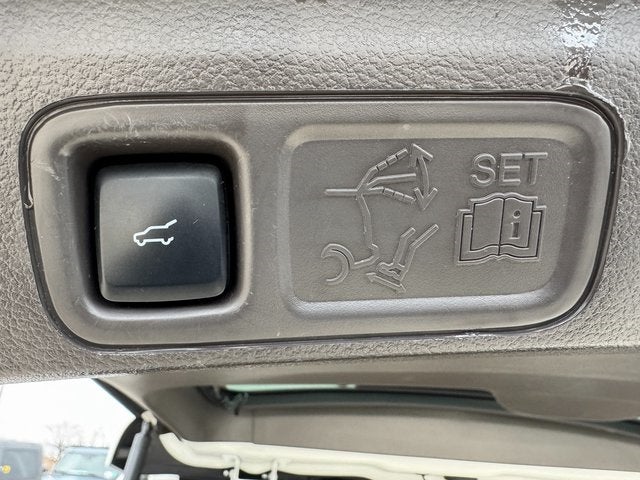 2022 Lincoln Navigator L Reserve | 2nd Row Capt. Chair w/ Massage | 4WD
