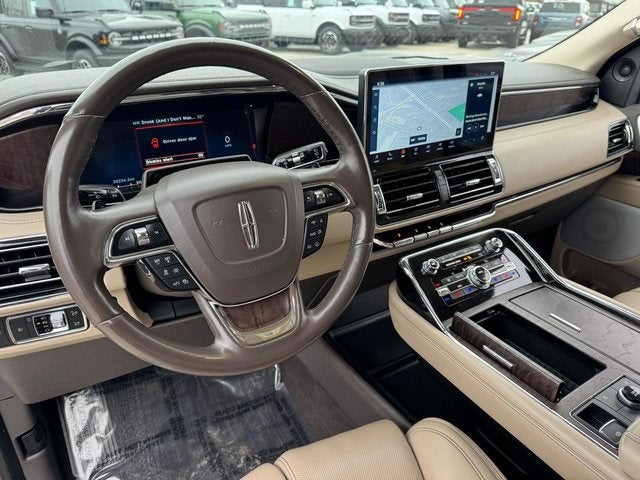 2022 Lincoln Navigator L Reserve | 2nd Row Capt. Chair w/ Massage | 4WD