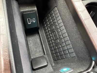 2022 Lincoln Navigator L Reserve | 2nd Row Capt. Chair w/ Massage | 4WD