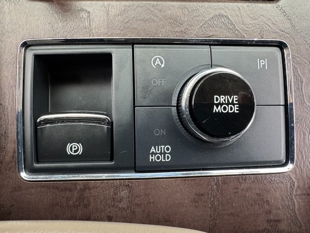 2022 Lincoln Navigator L Reserve | 2nd Row Capt. Chair w/ Massage | 4WD