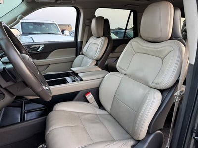 2022 Lincoln Navigator L Reserve | 2nd Row Captains | Luxury Pkg