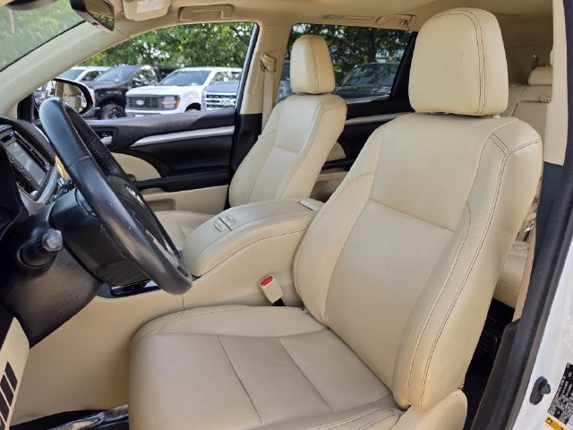 2018 Toyota Highlander Hybrid XLE | Moonroof
