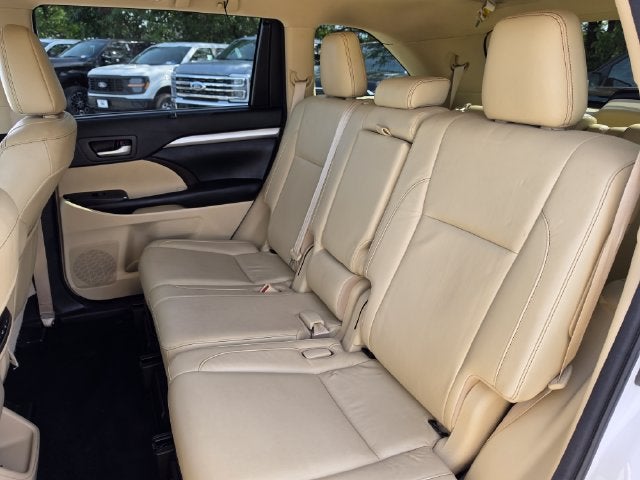 2018 Toyota Highlander Hybrid XLE | Moonroof