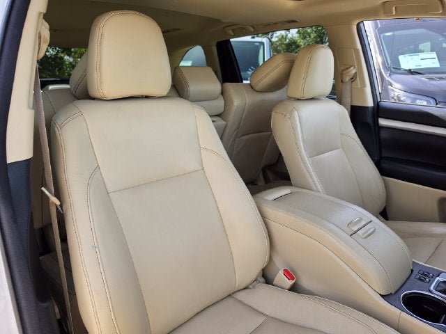 2018 Toyota Highlander Hybrid XLE | Moonroof