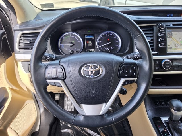 2018 Toyota Highlander Hybrid XLE | Moonroof