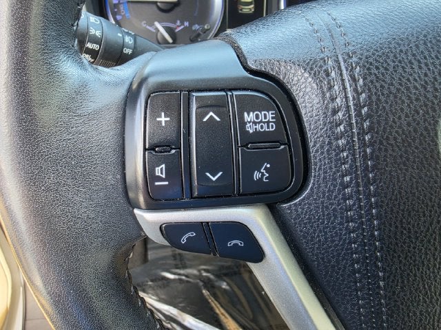 2018 Toyota Highlander Hybrid XLE | Moonroof