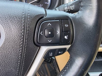 2018 Toyota Highlander Hybrid XLE | Moonroof