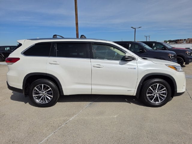 2018 Toyota Highlander Hybrid XLE | Moonroof