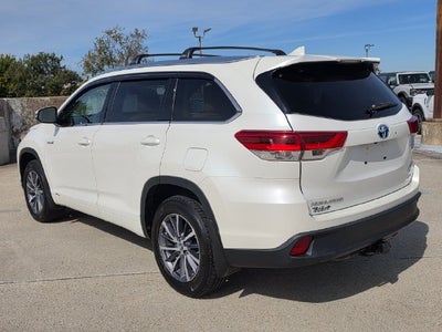 2018 Toyota Highlander Hybrid XLE | Moonroof