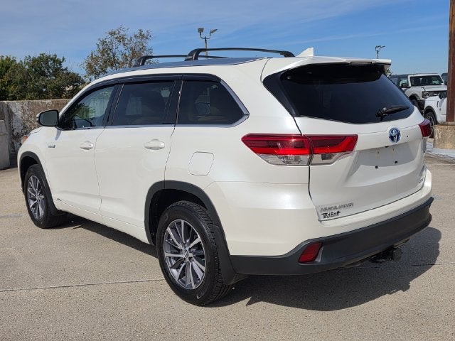 2018 Toyota Highlander Hybrid XLE | Moonroof