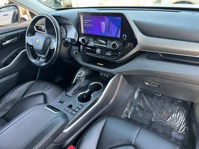 2023 Toyota Highlander Hybrid XLE