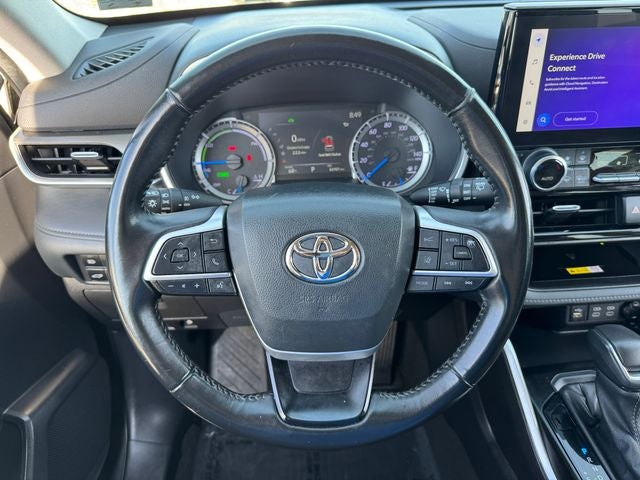 2023 Toyota Highlander Hybrid XLE