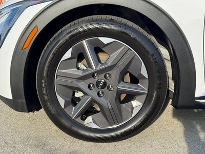 2025 Kia EV6 Light | Wireless CarPlay | Heated Seats | Navigation | A