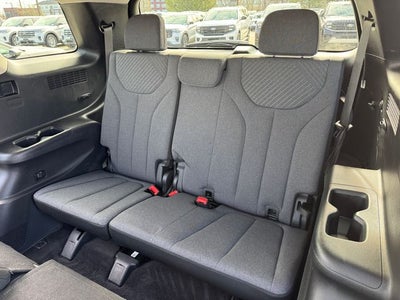 2025 Hyundai Palisade SE | Smart Cruise Control | Navigation | CarPlay