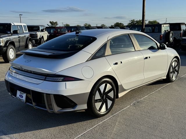 2024 Hyundai IONIQ 6 SE