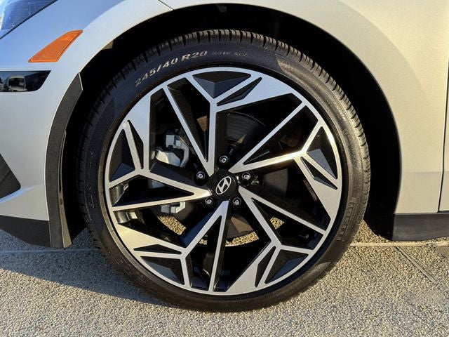 2024 Hyundai IONIQ 6 SEL | Navigation | Heated Seats | AWD