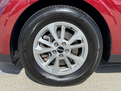 2022 Kia Carnival LXS | 8 Passenger | Heated Seats