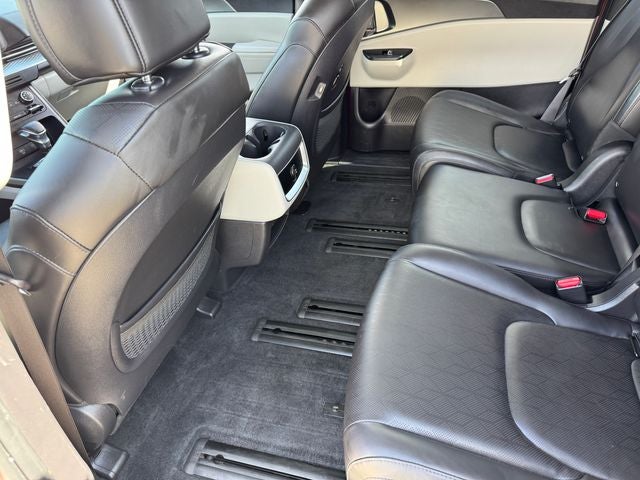 2022 Kia Carnival LXS | 8 Passenger | Heated Seats