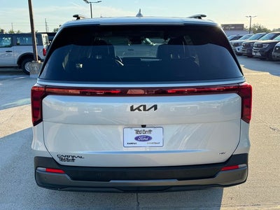2025 Kia Carnival Hybrid SX | Pano Moonroof | Dark Edition Pkg |