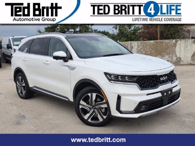 2023 Kia Sorento Plug-In Hybrid SX Prestige | Pano Roof | Nav | AWD | One Owner