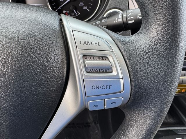 2016 Nissan Rogue SV | AWD | Back-Up Cam | Low Miles