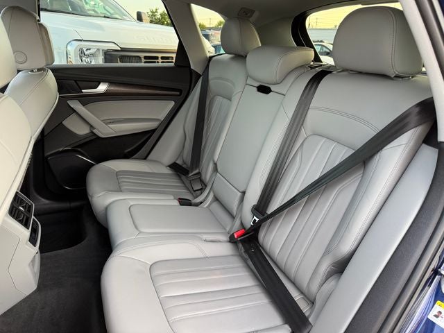 2022 Audi Q5 45 S line Premium quattro