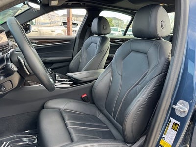 2023 BMW 5 Series 530i xDrive | Premium Pkg. | Moonroof | CarPlay