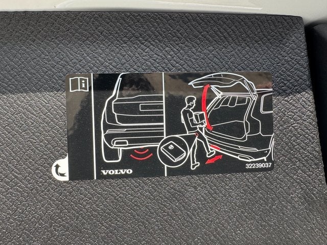 2020 Volvo XC90 T6 Momentum | Navigation | Pano Moonroof | AWD