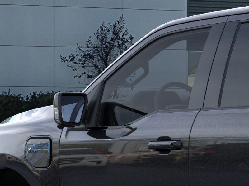 2025 Ford F-150 Lightning Lariat®