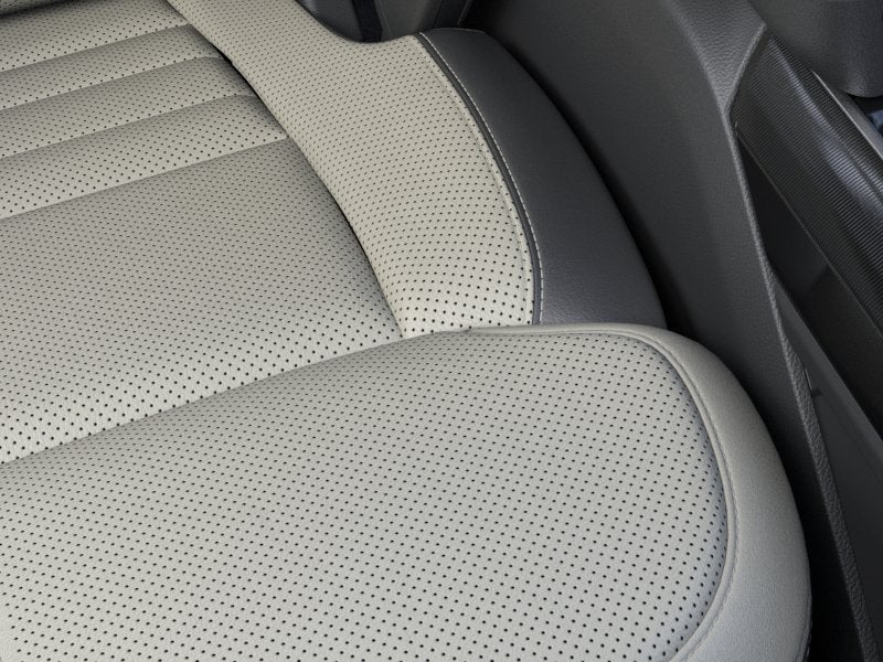 2025 Ford F-150 Lightning Platinum®