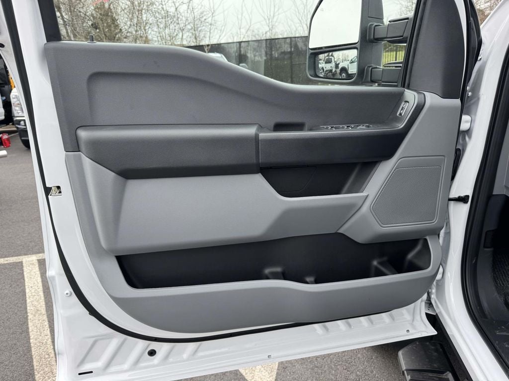2026 Ford F-450SD DRW
