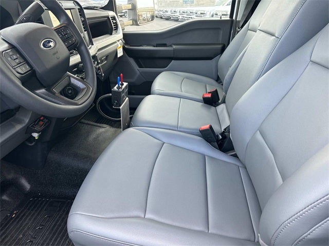 2025 Ford F-600SD XL HOOK LIFT