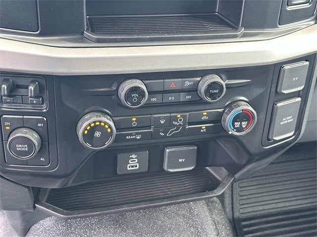 2025 Ford F-600SD XLT