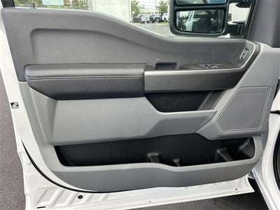 2025 Ford F-600SD XLT