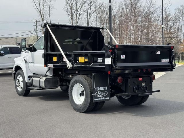 2026 Ford F-650SD Base DRW