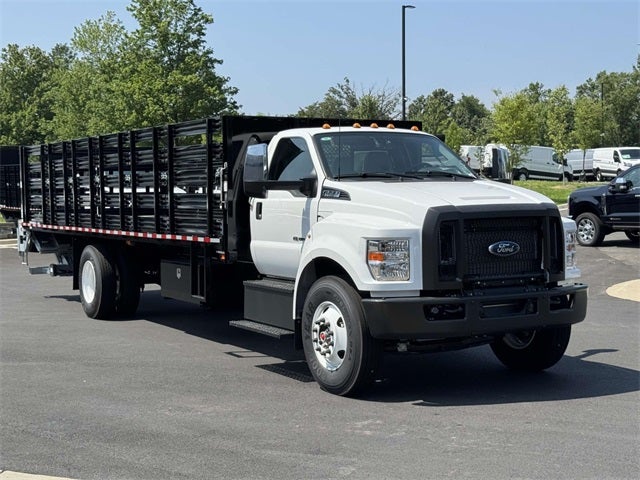 2026 Ford F-750SD Base