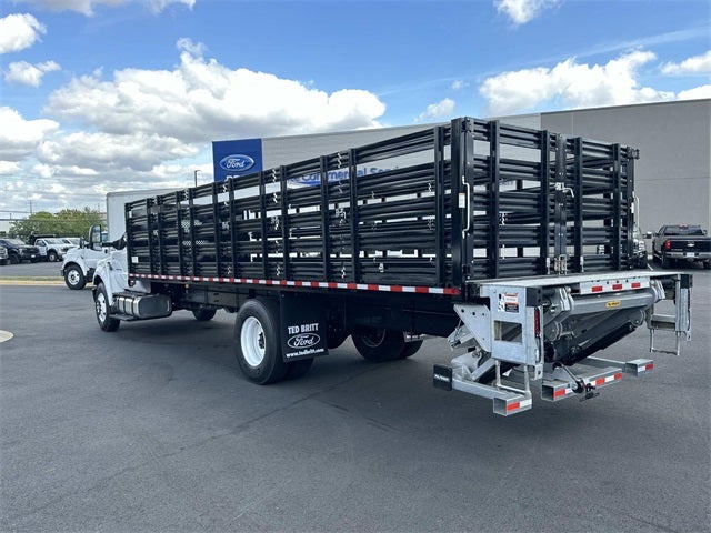 2026 Ford F-750SD Base