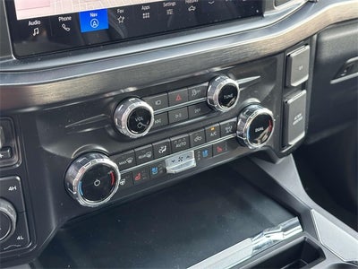 2025 Ford F-550SD Lariat DRW