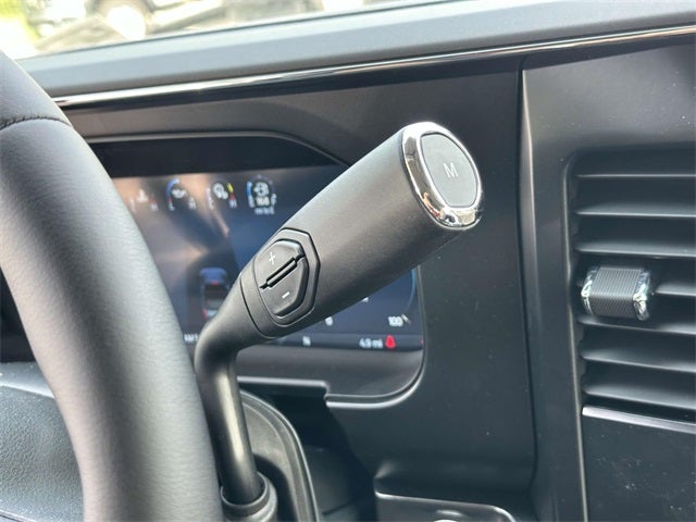 2025 Ford F-550SD Lariat DRW