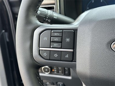 2025 Ford F-550SD Lariat DRW