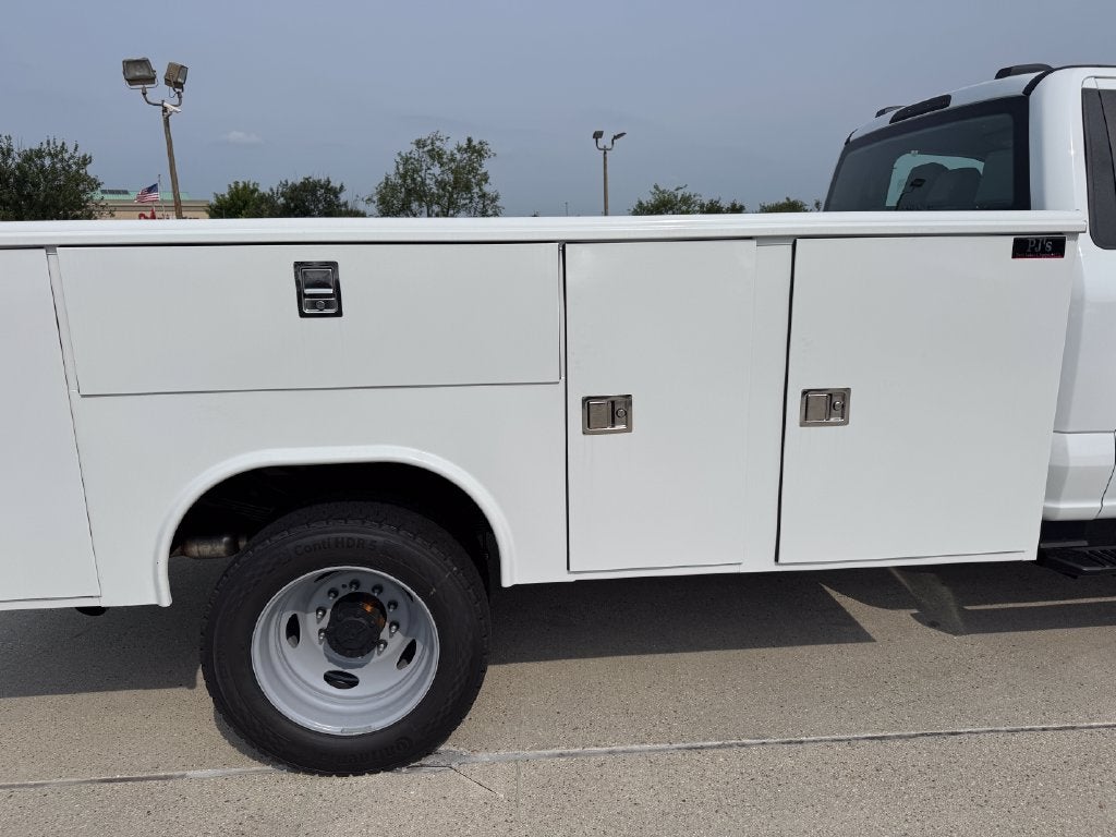 2026 Ford F-450SD DRW