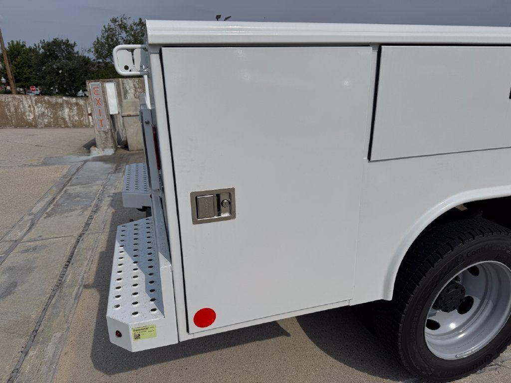 2026 Ford F-450SD DRW