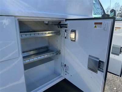 2025 Ford E-350SD Base Cutaway