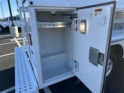 2025 Ford E-350SD Base Cutaway