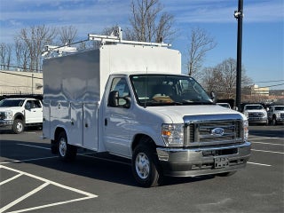 2025 Ford E-350SD Base Cutaway