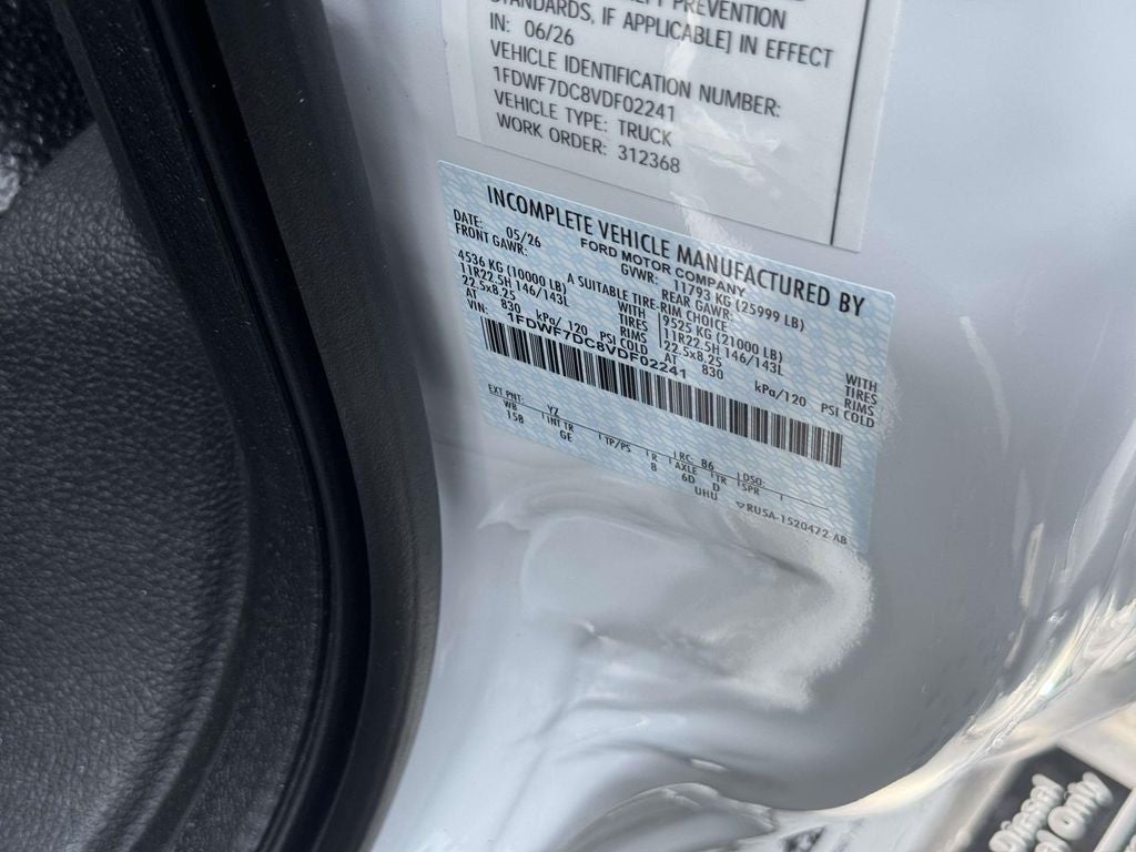 2027 Ford F-750SD Base