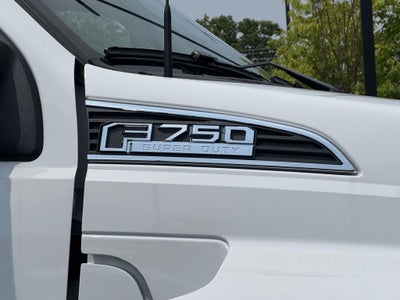 2027 Ford F-750SD Base